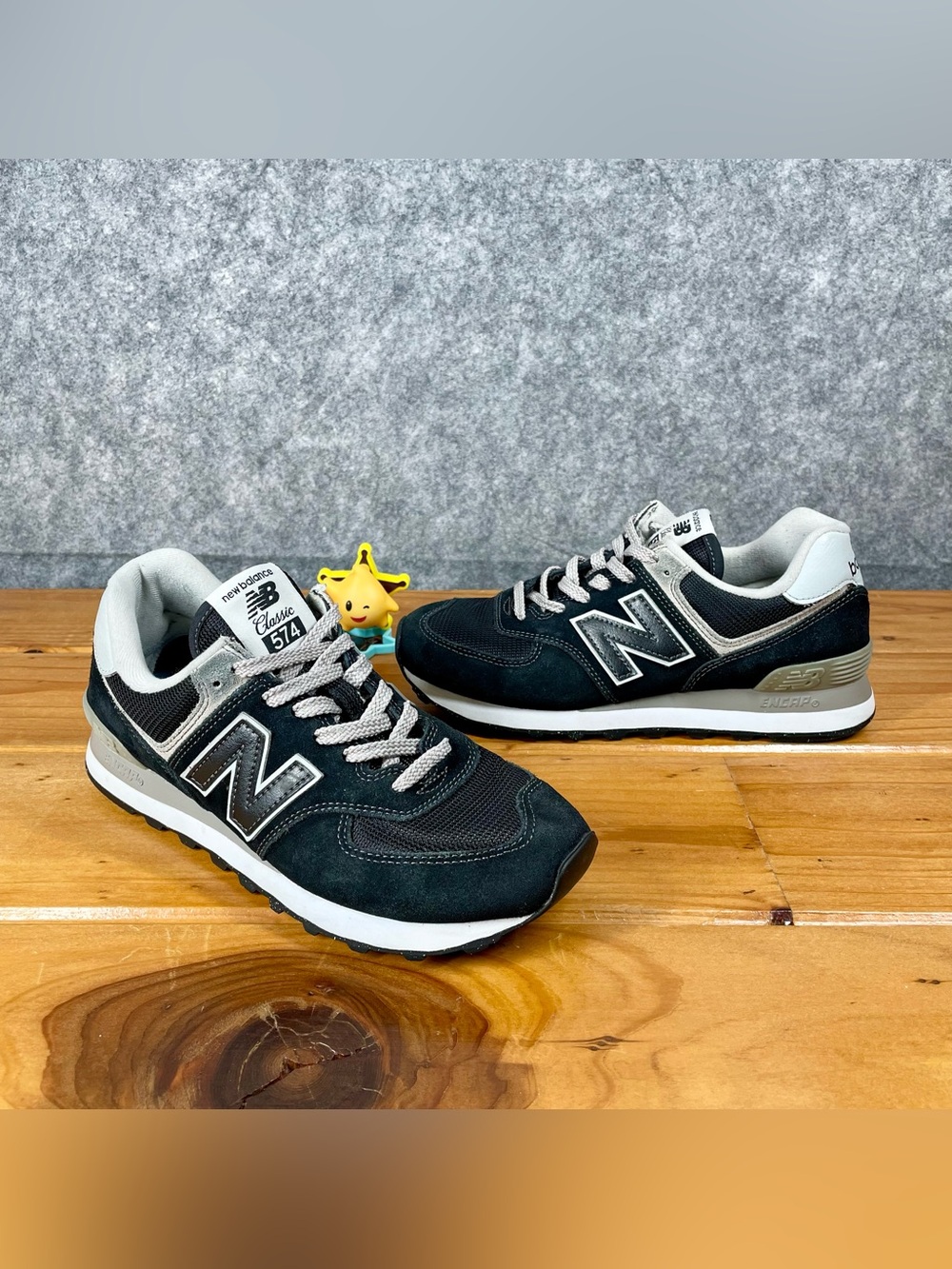 New Balance 574 Classic Womens 7.5 B Black Silver Running Sneakers WL574EVB
